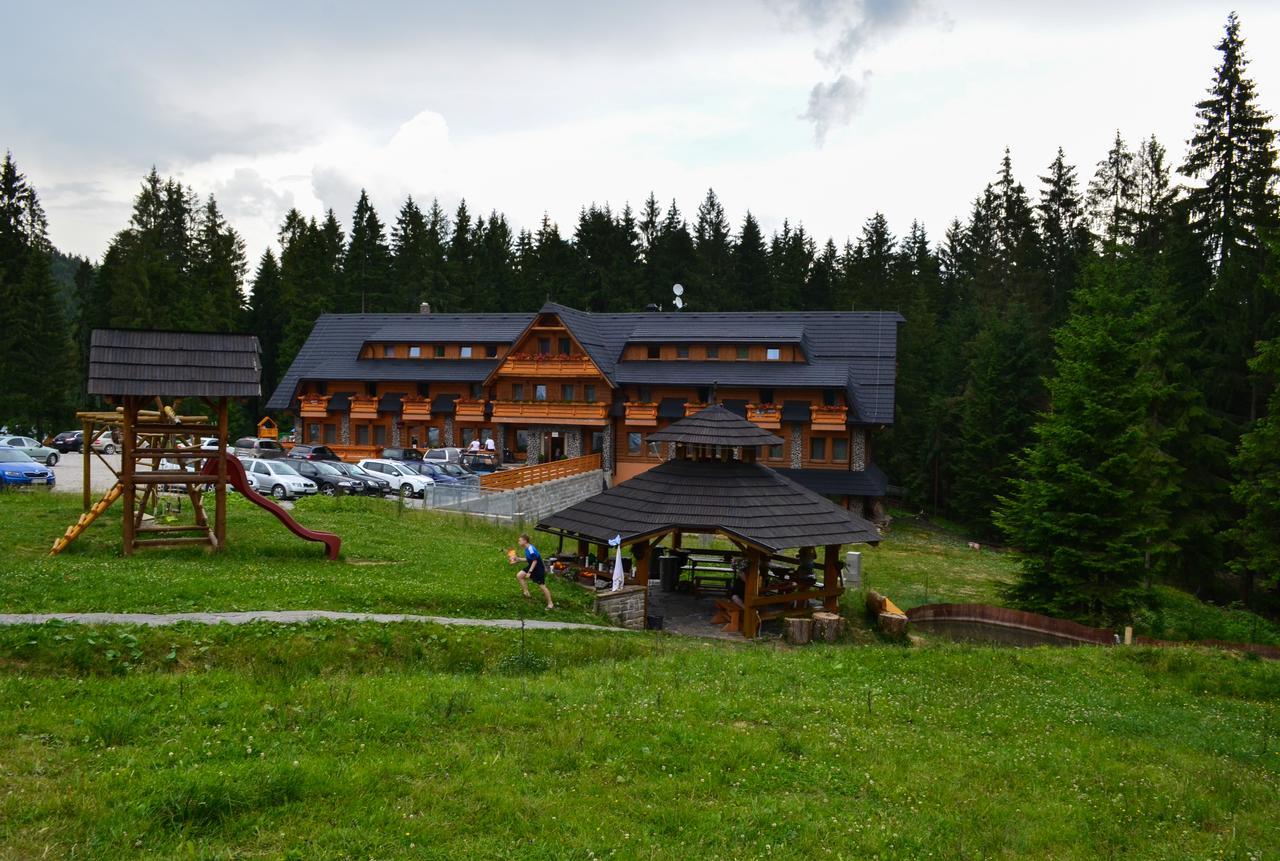 Horský Hotel Kristína Hrustin Exterior foto